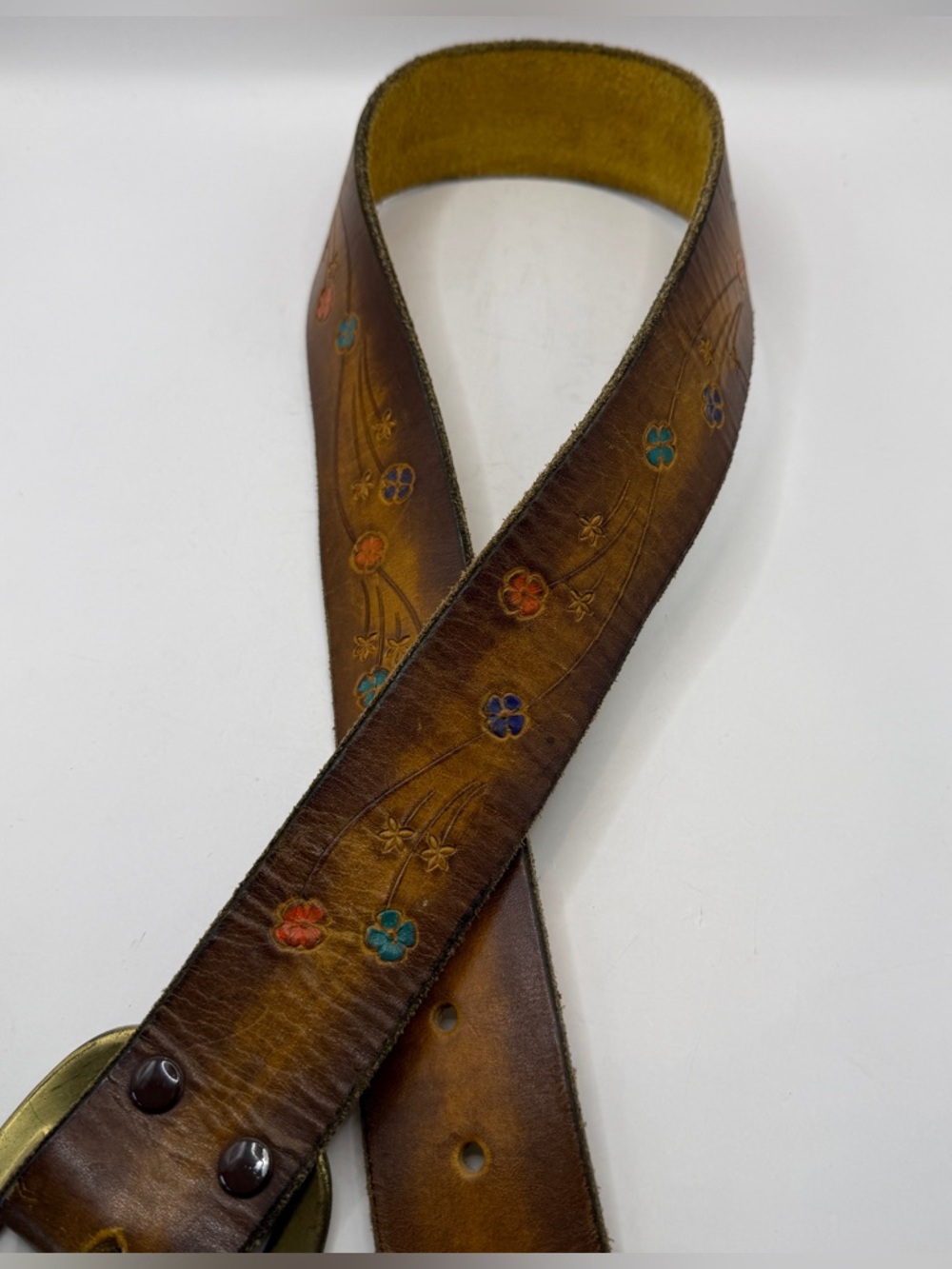 Vintage 70’s flower leather belt festival bohemian 34”